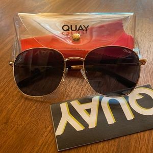 Quay Jezabell Sunglasses NIB